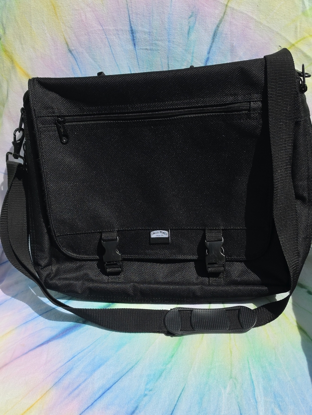 UNCLE MIKE'S Black Messenger Bag with Shoulder Strap
